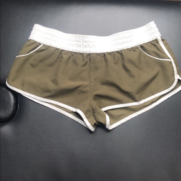 Army green swim shorts - Picture 2 of 3